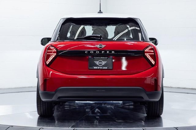 New 2026 MINI Cooper 4-Door Hardtop image 7