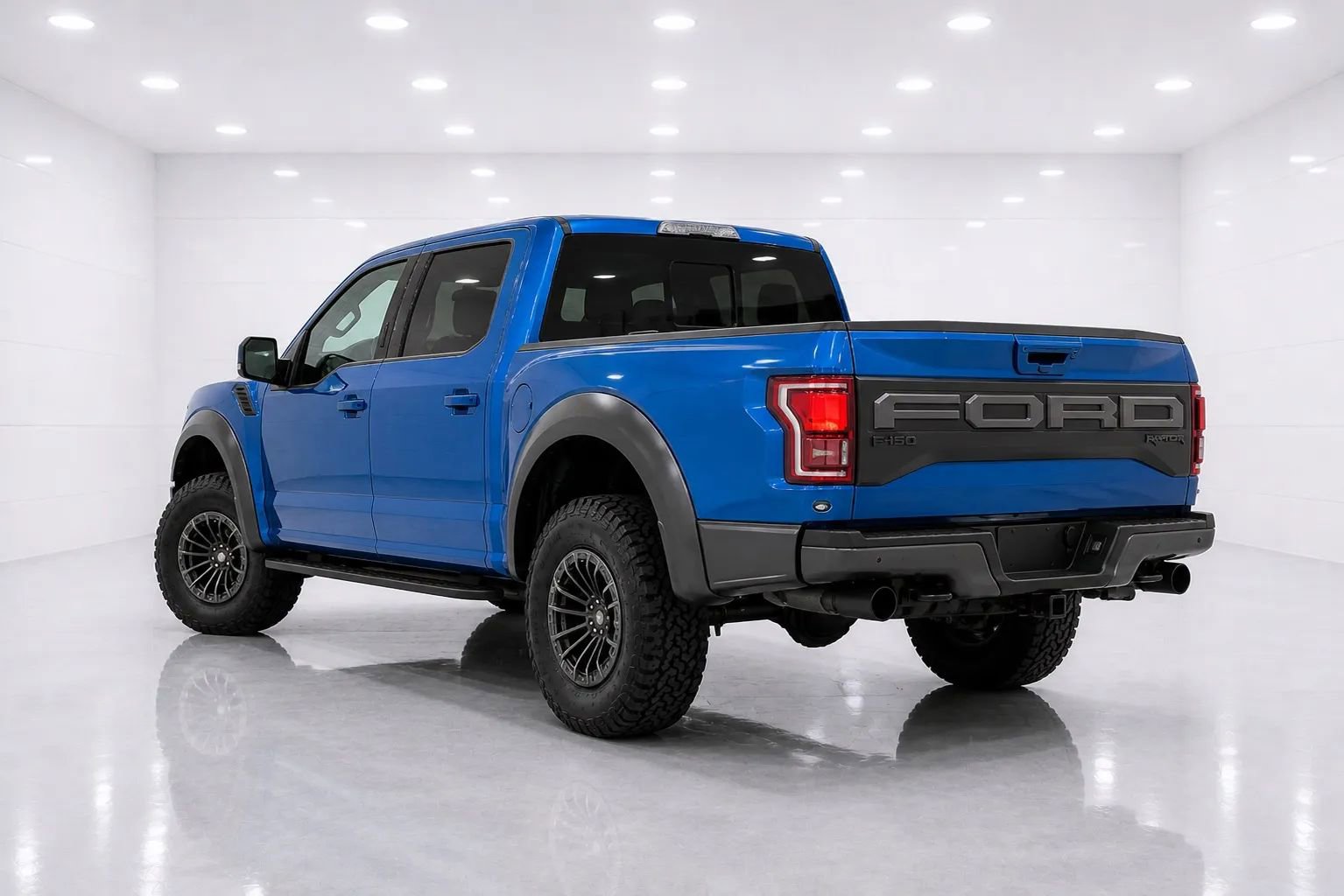 Used 2019 Ford F150 Raptor w/ Equipment Group 802A Luxury AWD/4WD image 3
