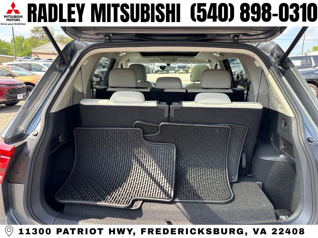 Used 2021 Volkswagen Tiguan SE w/ Panoramic Sunroof Package AWD/4WD image 15