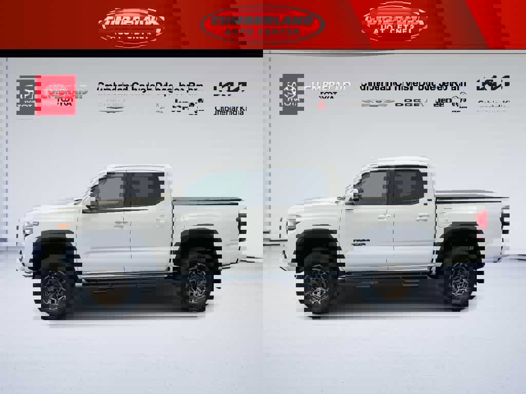 Used 2023 Toyota Tacoma 4x4 Double Cab w/ Trail Edition image 5