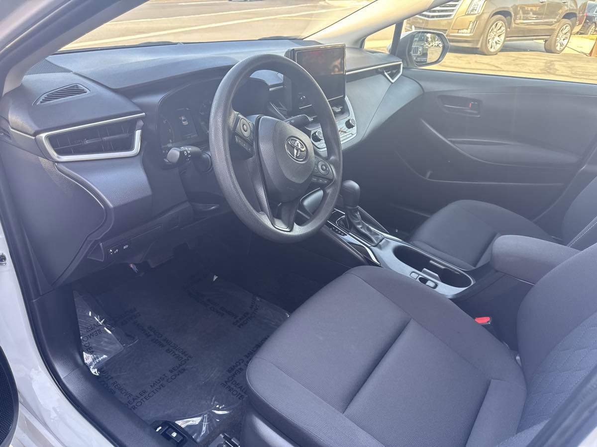 Used 2024 Toyota Corolla LE image 12