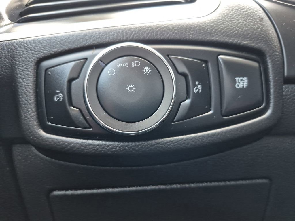 Used 2024 Ford Edge SEL image 28