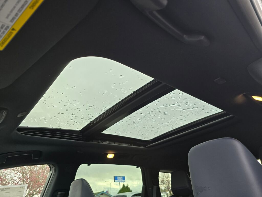 New 2026 INFINITI QX60 Sport image 23