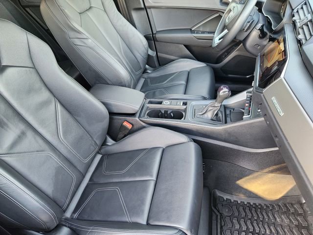 Used 2024 Audi Q3 2.0T Premium Plus image 12