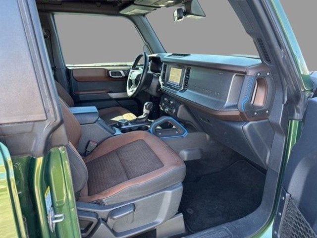 Certified 2023 Ford Bronco Outer Banks w/ Sasquatch Package AWD/4WD image 2