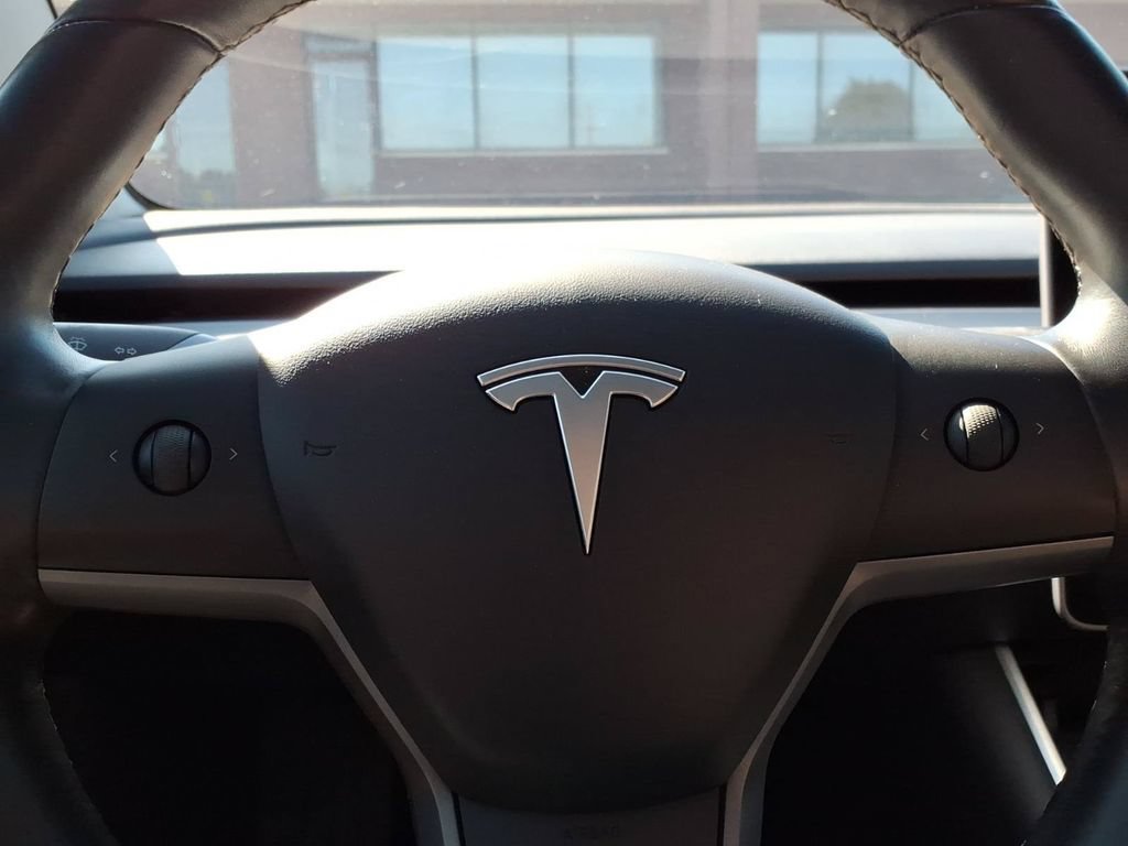 Used 2018 Tesla Model 3 Long Range AWD/4WD image 19