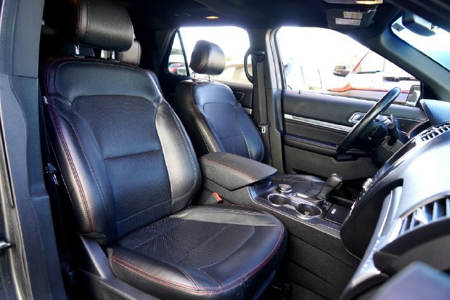 Used 2016 Ford Explorer Sport AWD/4WD image 24