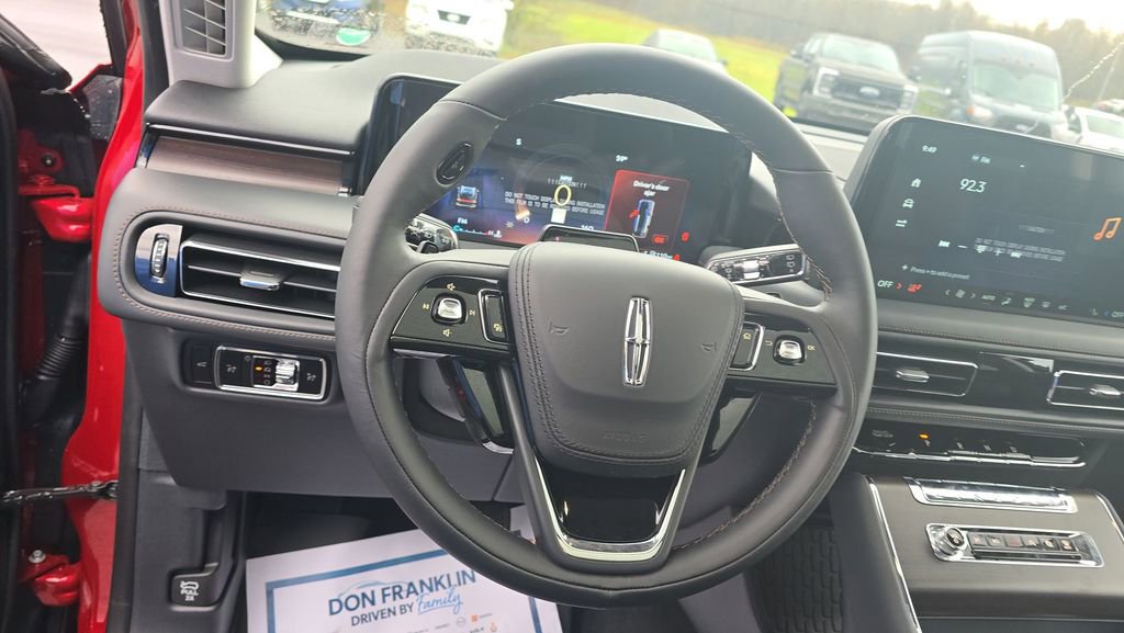 New 2025 Lincoln Aviator Reserve w/ Equipment Group 201A image 14