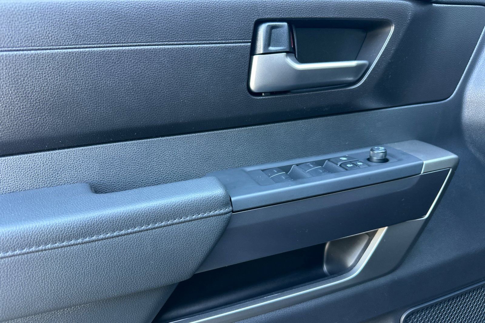 Used 2026 Toyota Tundra SR5 AWD/4WD image 8