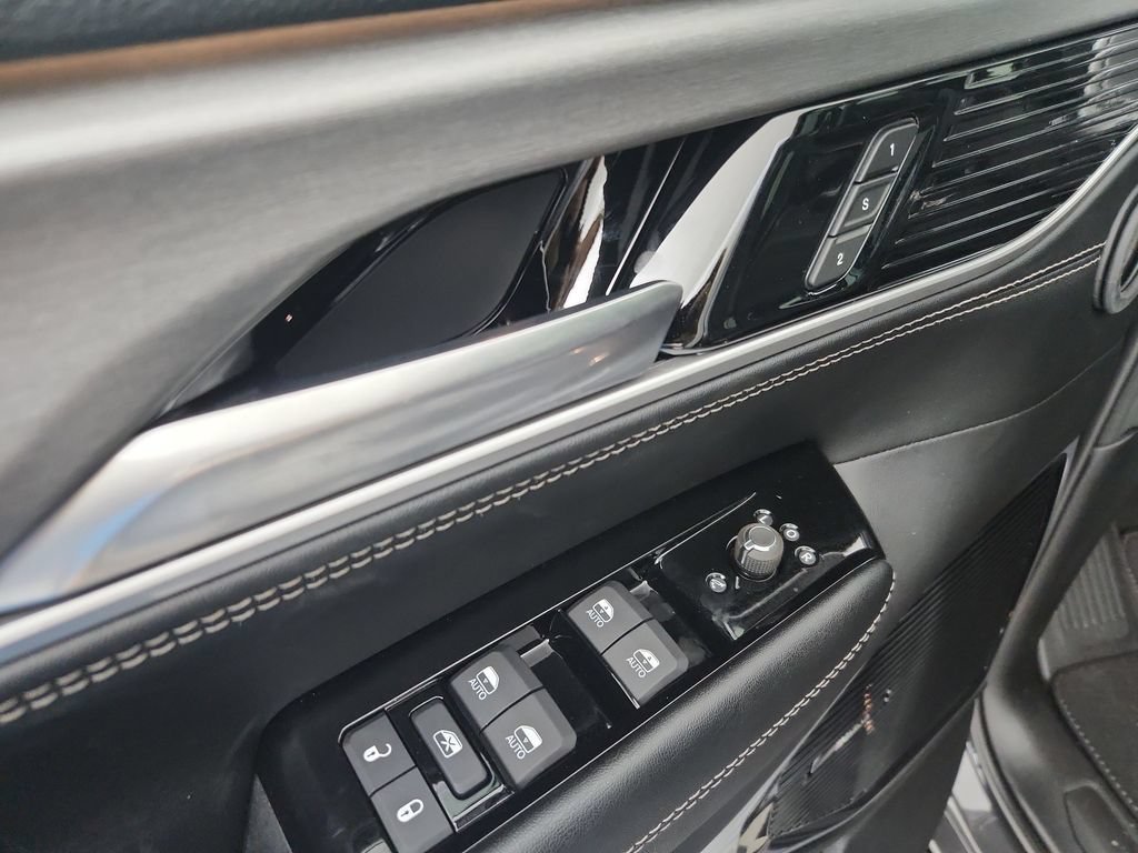 New 2026 Jeep Grand Wagoneer L Limited AWD/4WD image 21