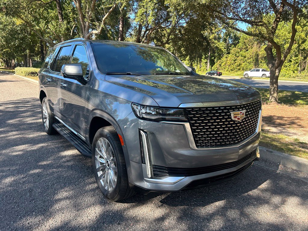 Used 2021 Cadillac Escalade Premium Luxury AWD/4WD image 4