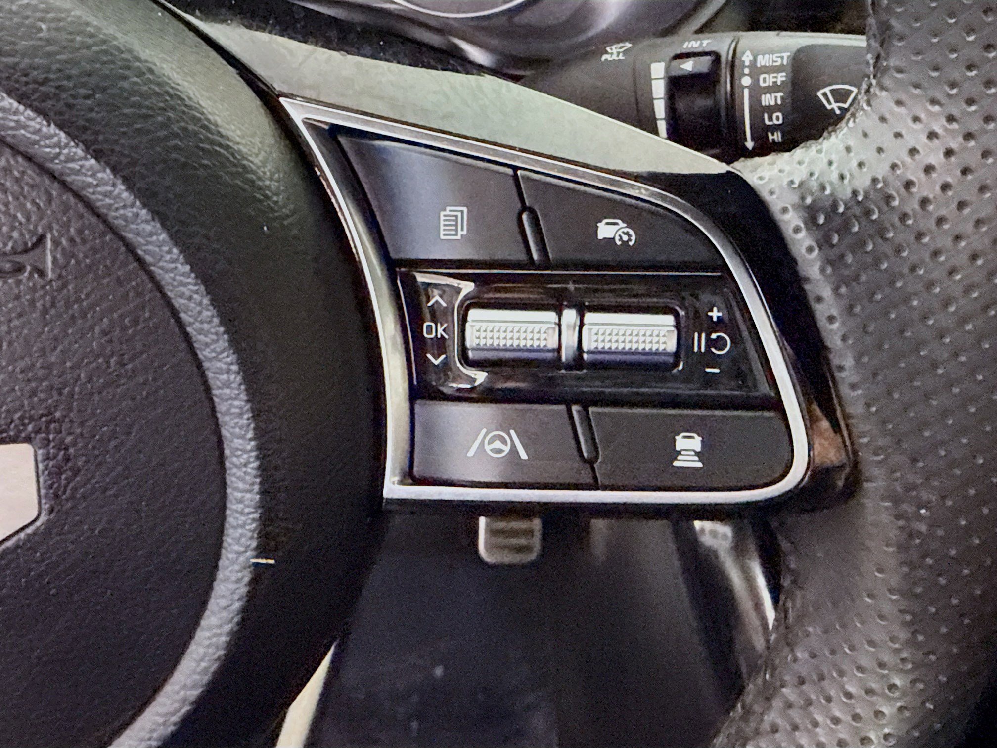 Used 2024 Kia Forte GT-Line image 15