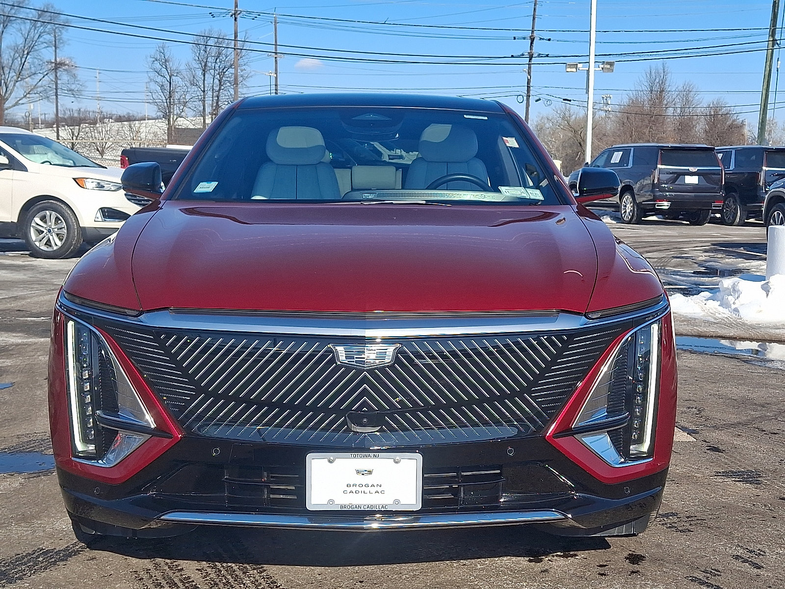 Used 2024 Cadillac Lyriq Luxury image 8