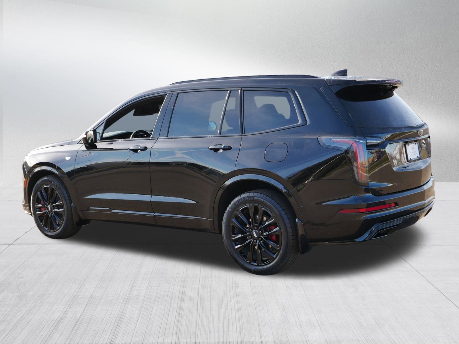 Certified 2024 Cadillac XT6 Sport w/ LPO, Onyx Lite Package image 4