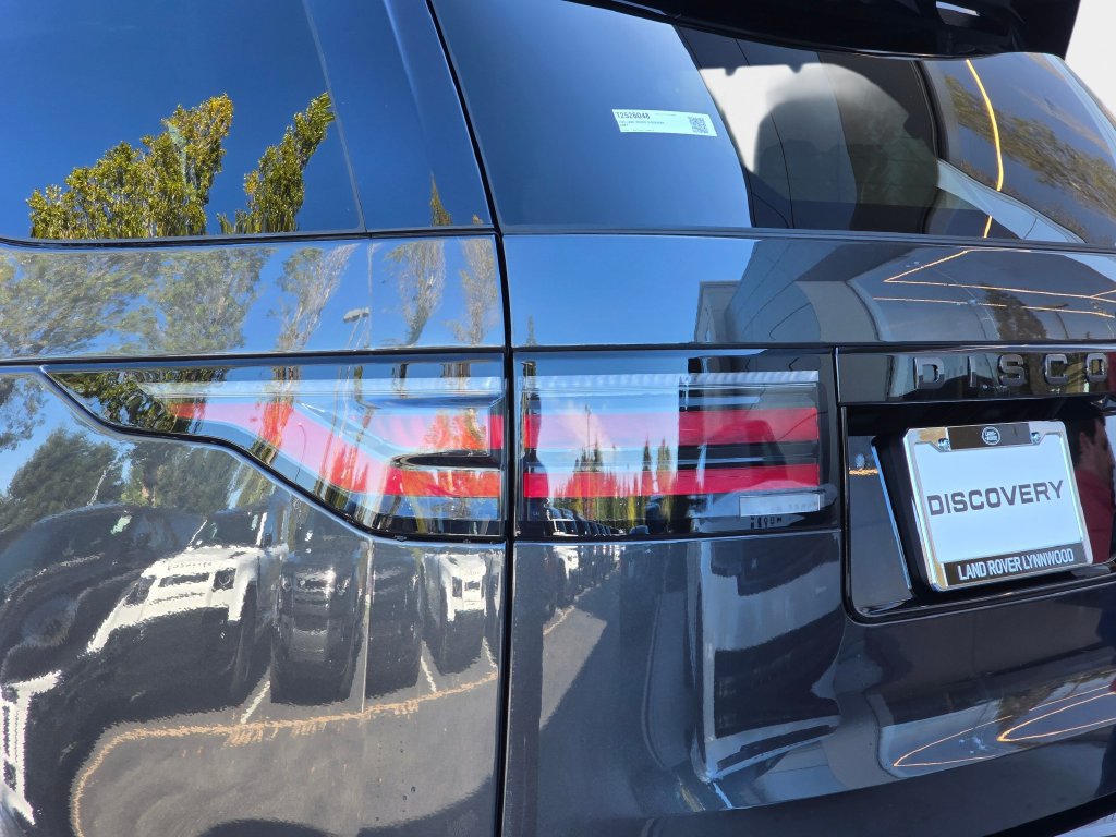 New 2026 Land Rover Discovery Dynamic SE AWD/4WD image 36