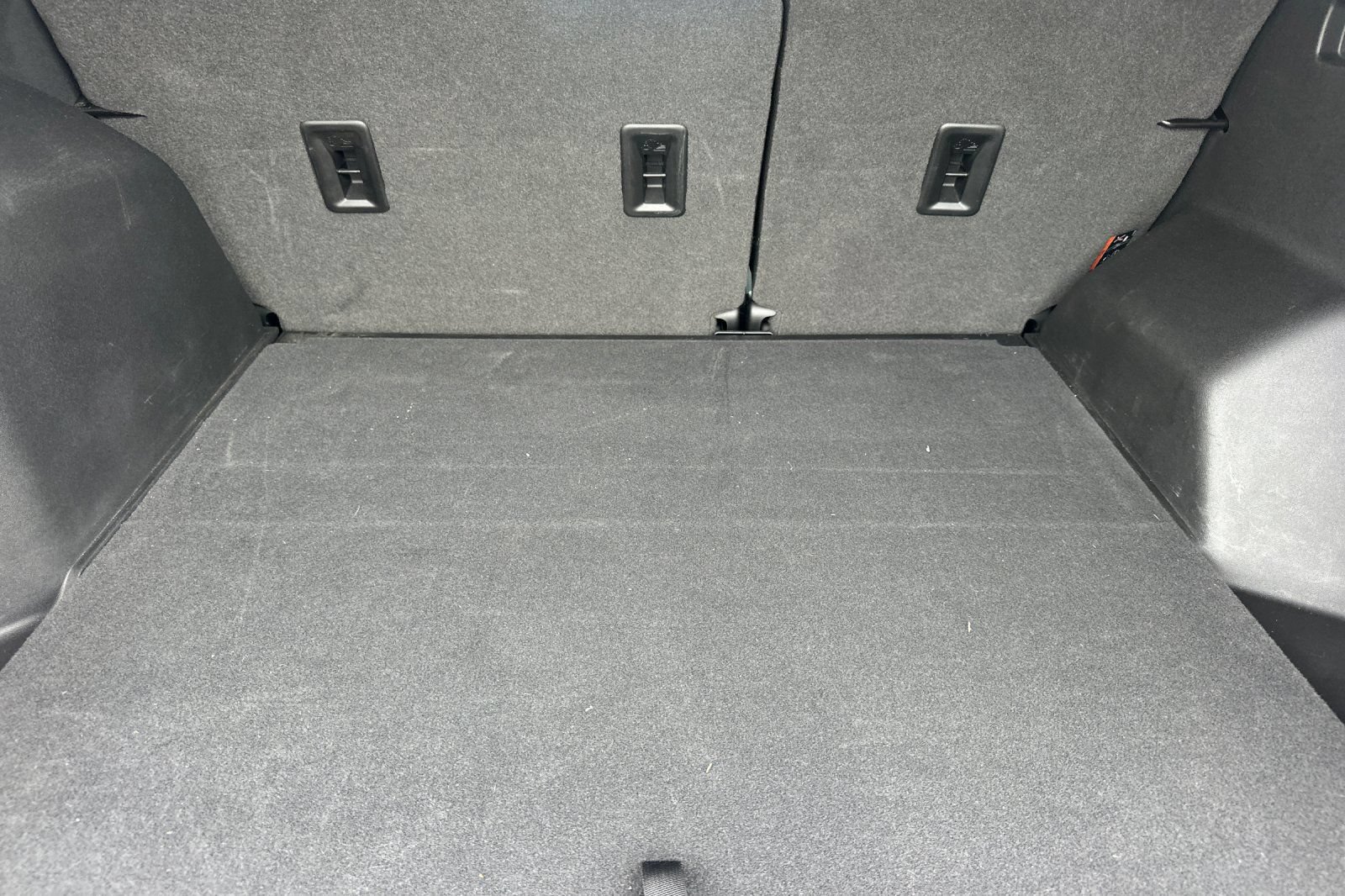 Used 2020 Chevrolet Equinox LS FWD image 17
