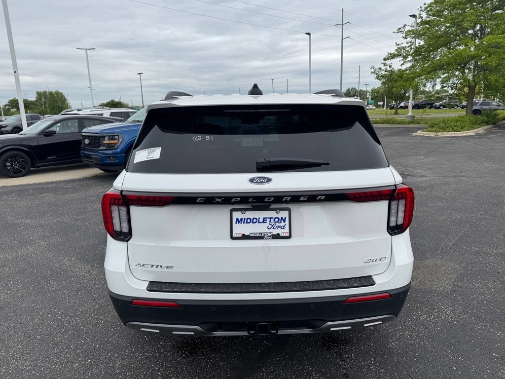 New 2026 Ford Explorer Active w/ Active Comfort Package AWD/4WD image 4