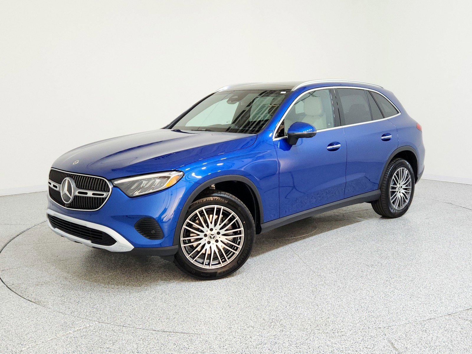 New 2026 Mercedes-Benz GLC 300