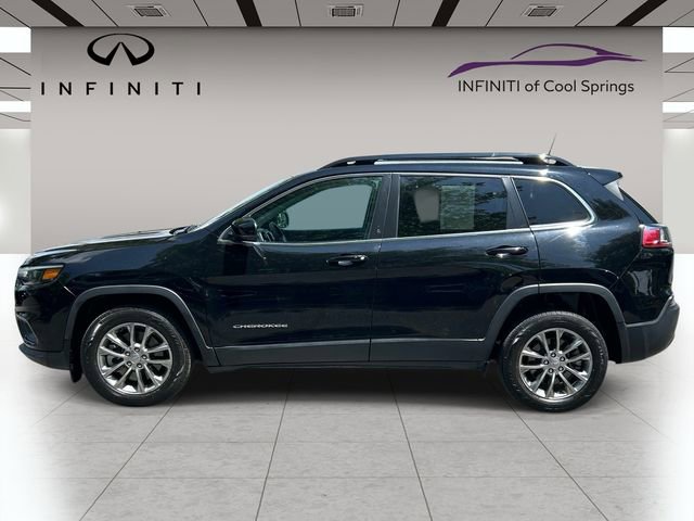 Used 2022 Jeep Cherokee Latitude Lux w/ Mopar Interior Package FWD image 4
