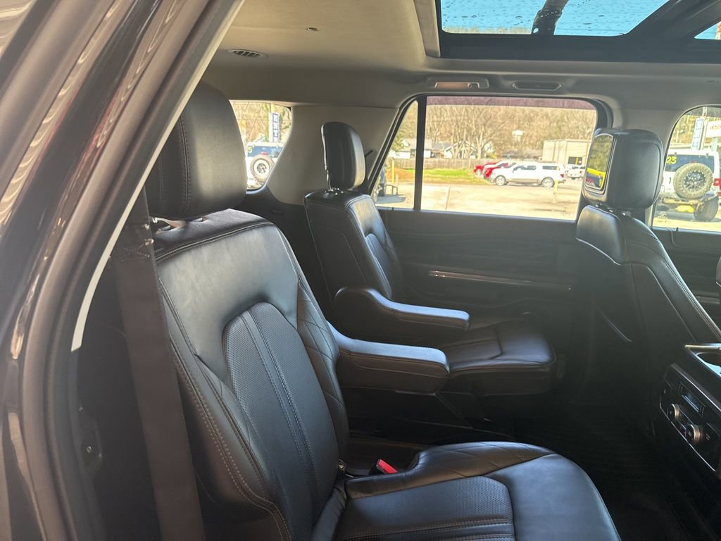 Used 2019 Ford Expedition Max Platinum AWD/4WD image 26