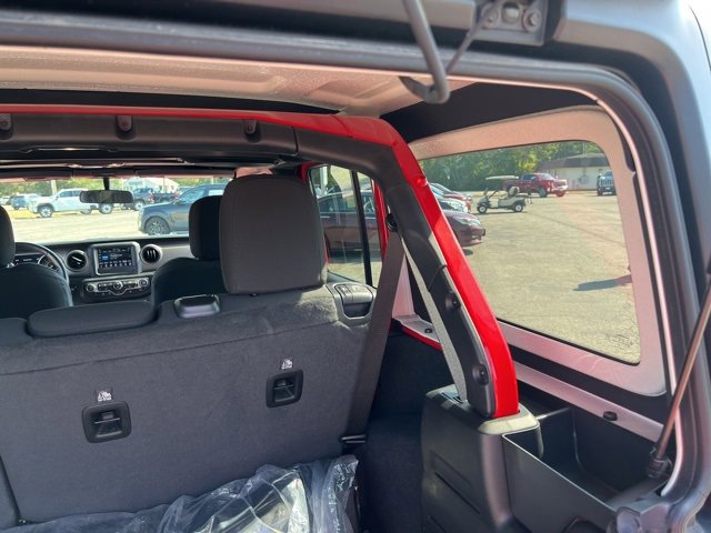 Used 2021 Jeep Wrangler Unlimited Sport image 29