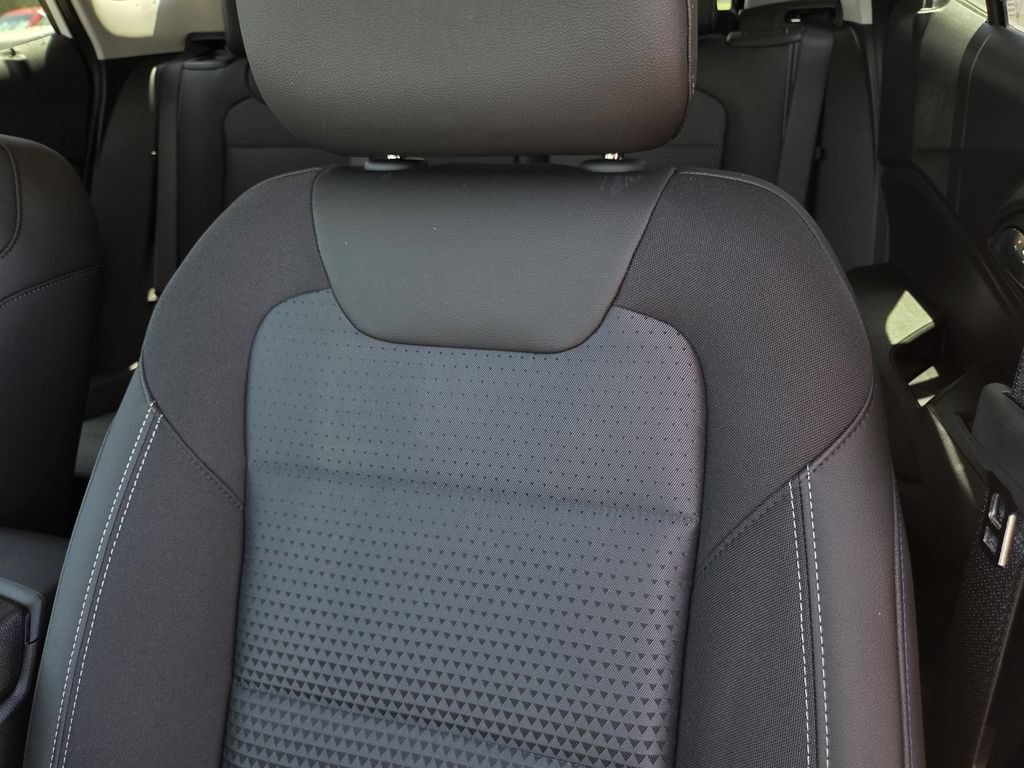 New 2026 Chevrolet Trax LT w/ Driver Confidence Package FWD image 17