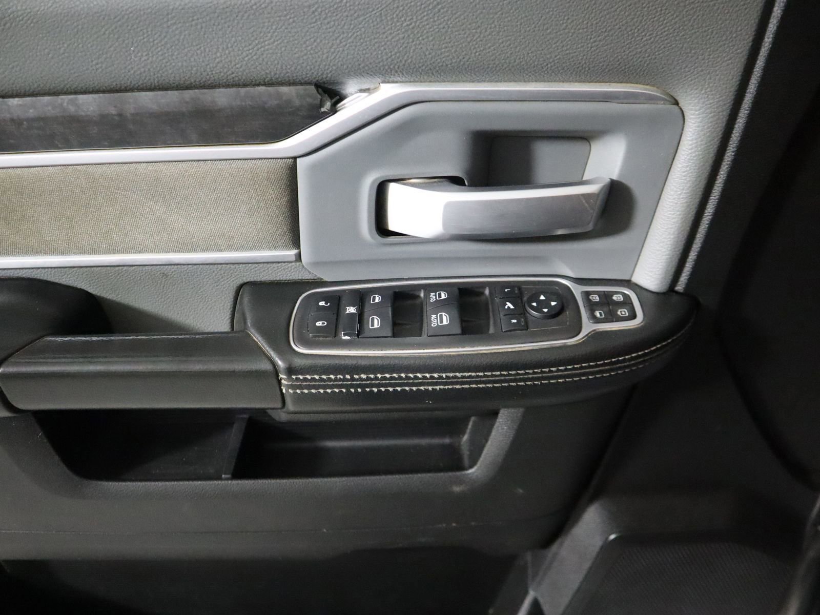 Used 2023 RAM 2500 Big Horn w/ Level 1 Equipment Group image 26