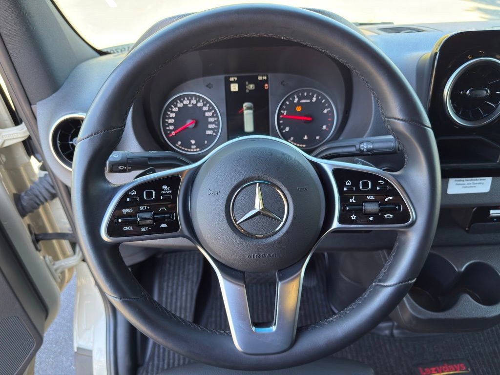 Used 2023 Mercedes-Benz Sprinter 2500 image 12