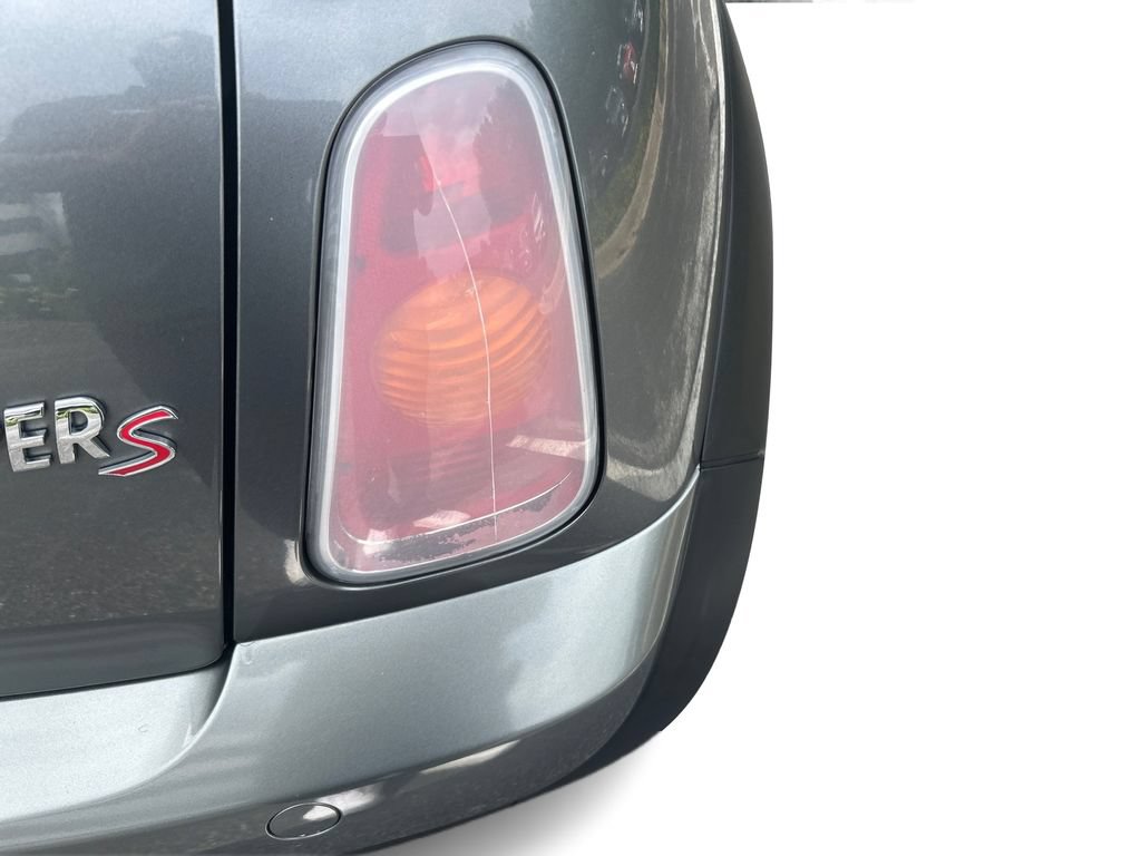 Used 2004 MINI Cooper S FWD image 32