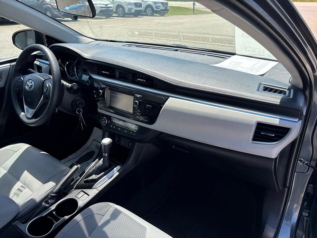 Used 2016 Toyota Corolla LE FWD image 23