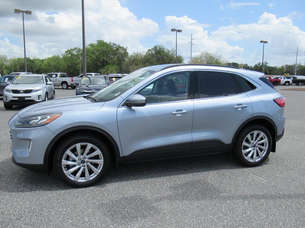 Used 2022 Ford Escape Titanium w/ Titanium Elite Package AWD/4WD image 4