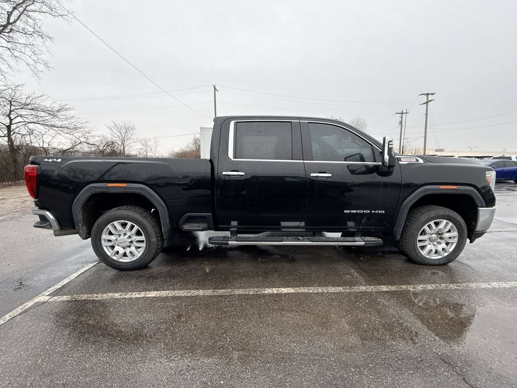 Used 2021 GMC Sierra 2500 SLT w/ SLT Preferred Package AWD/4WD image 13