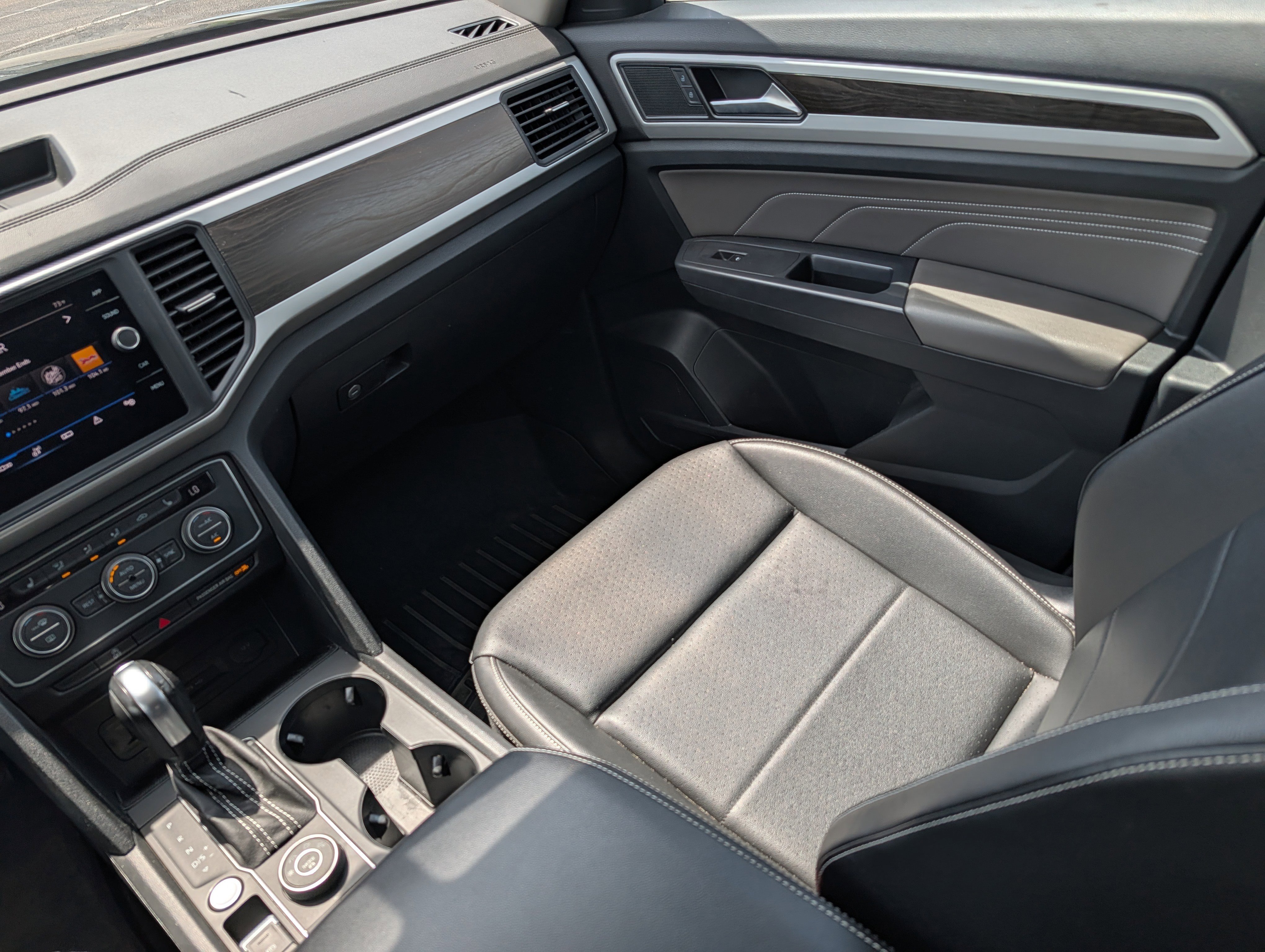 Used 2021 Volkswagen Atlas SE w/ Panoramic Sunroof Package AWD/4WD image 11