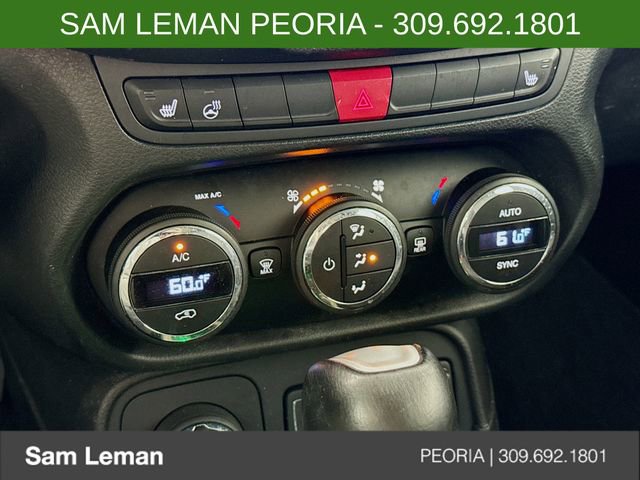 Used 2016 Jeep Renegade Limited image 16