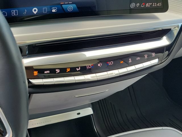 Certified 2024 Cadillac Lyriq Luxury AWD/4WD image 17