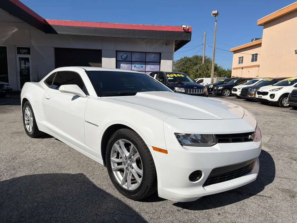 Used 2015 Chevrolet Camaro LS RWD image 7