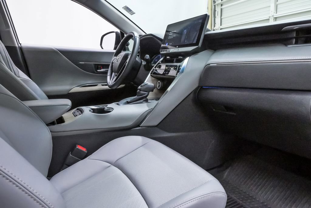 Used 2023 Toyota Venza Limited AWD/4WD image 13
