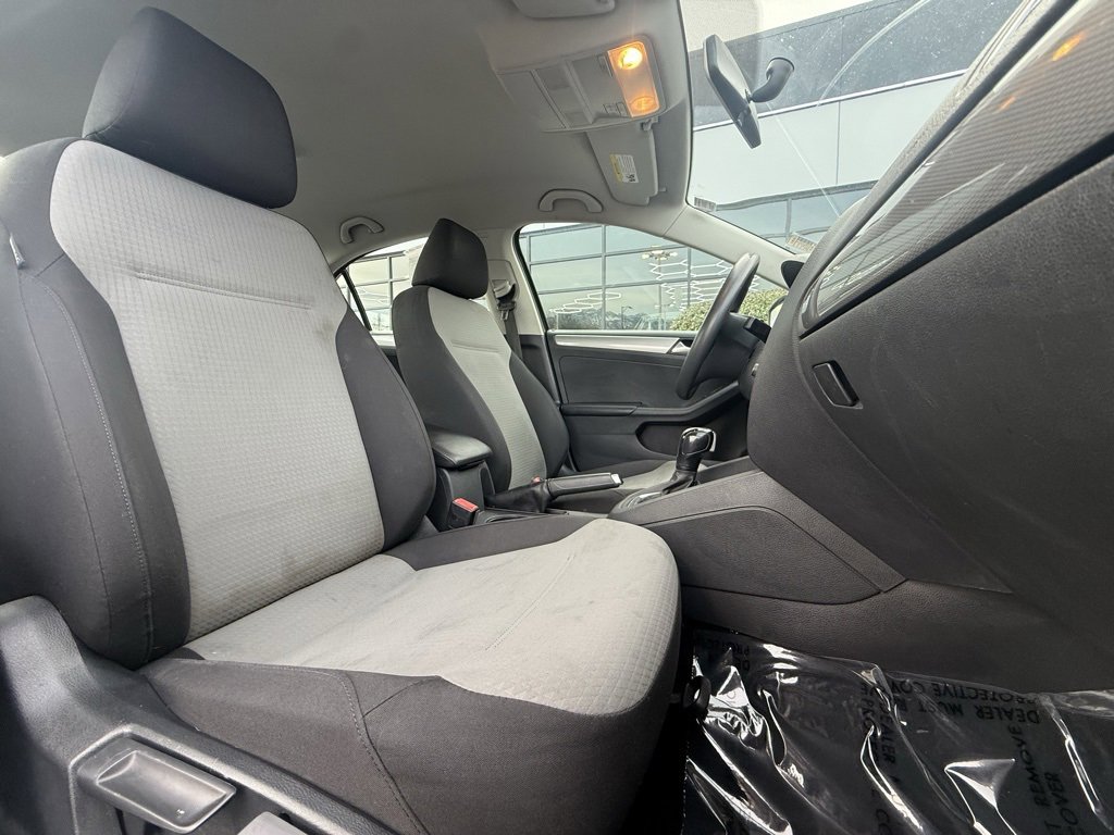 Used 2017 Volkswagen Jetta S image 26