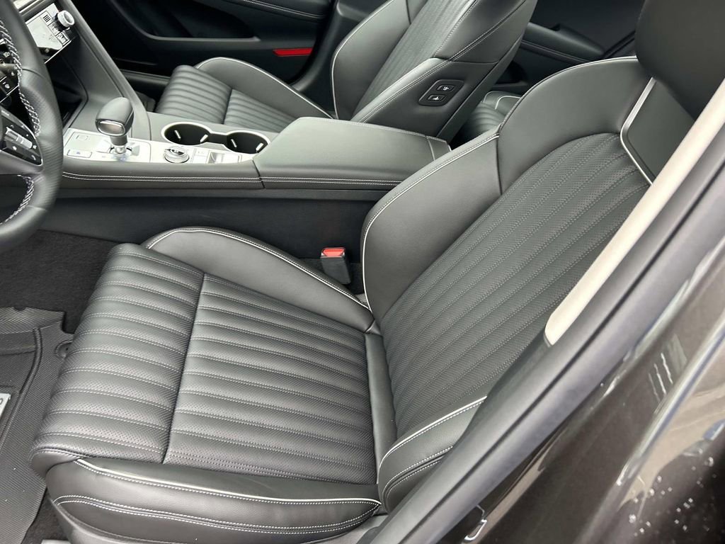 New 2026 Genesis G70 2.5T Prestige image 14