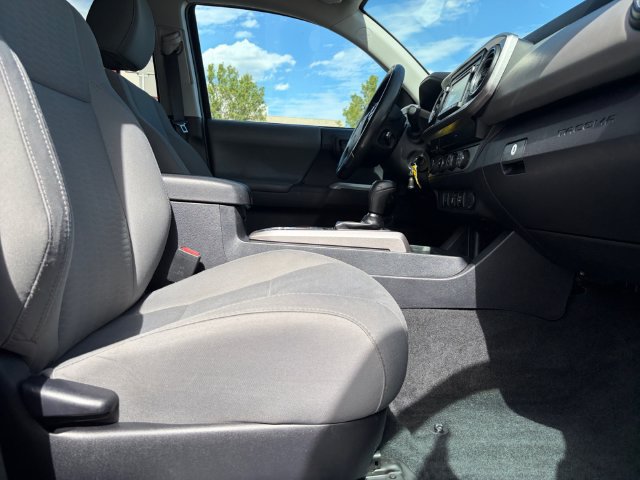 Used 2019 Toyota Tacoma SR5 AWD/4WD image 19