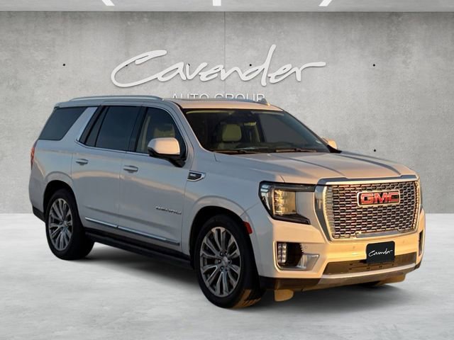 Used 2022 GMC Yukon Denali w/ Denali Premium Package image 2