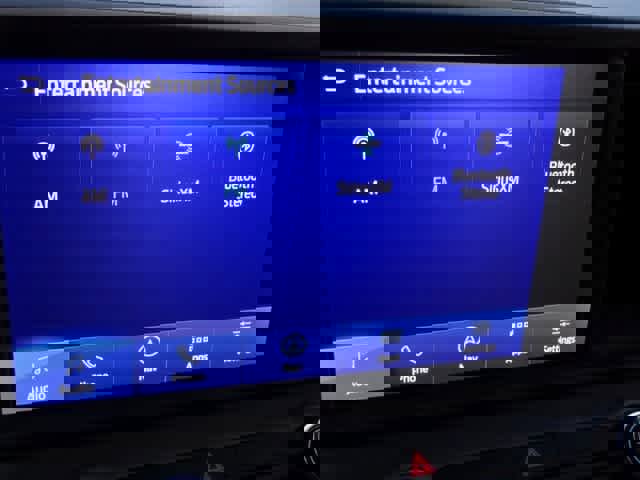 Certified 2024 Ford Maverick Lariat w/ 4K Tow Package image 22