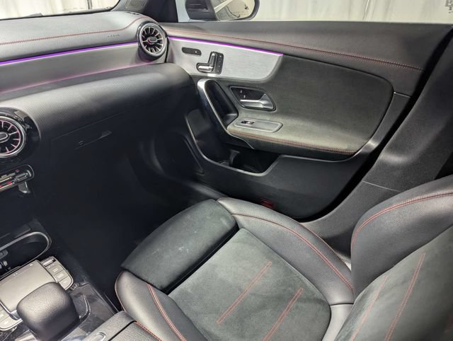 Used 2023 Mercedes-Benz CLA 250 image 8
