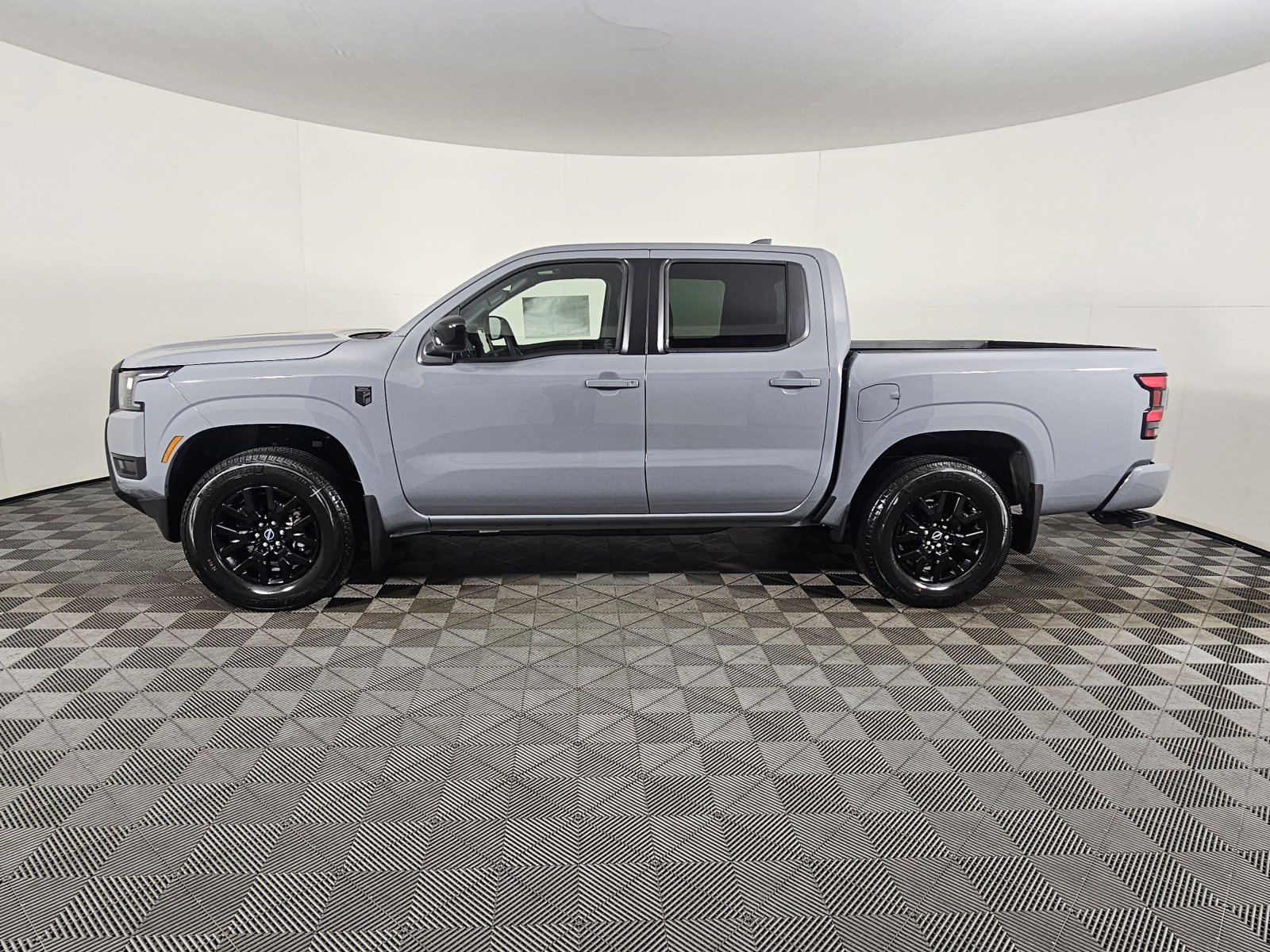 New 2026 Nissan Frontier SV w/ Tow Package image 8