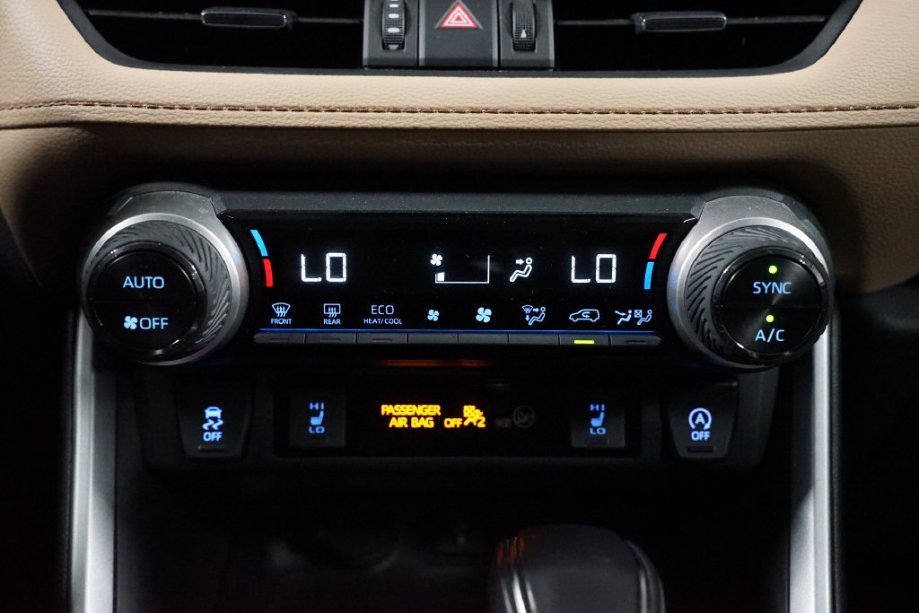 Used 2022 Toyota RAV4 XLE Premium FWD image 19