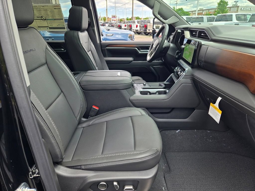 New 2026 GMC Sierra 2500 Denali AWD/4WD image 15