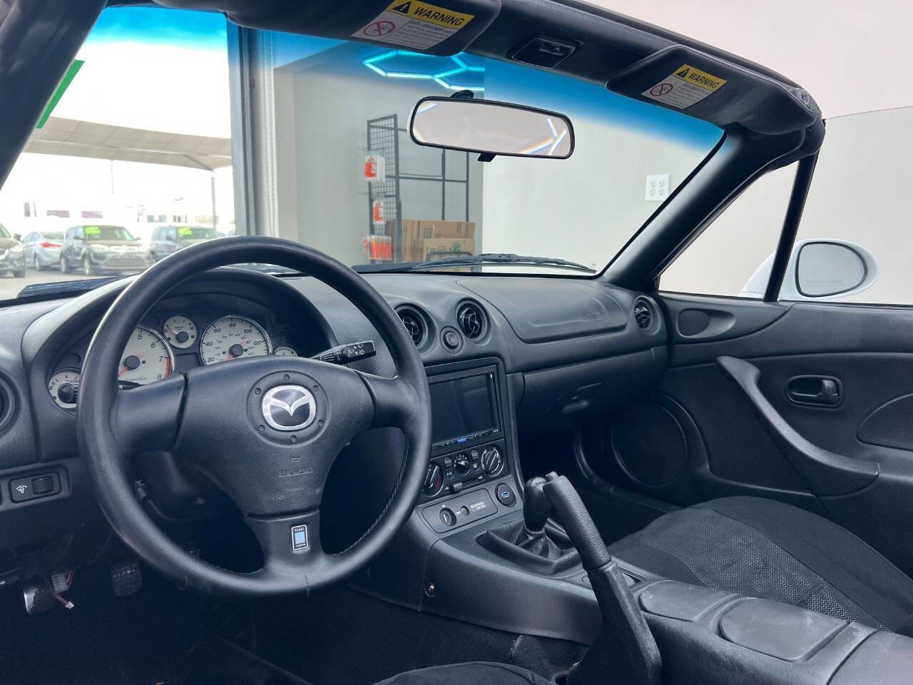 Used 2001 MAZDA MX-5 Miata image 15