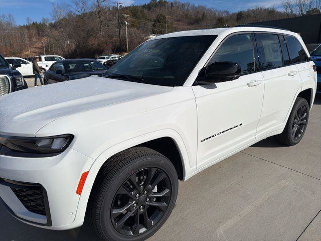 New 2026 Jeep Grand Cherokee Limited AWD/4WD image 7
