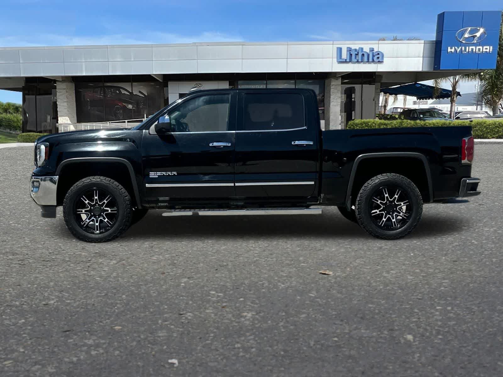 Used 2017 GMC Sierra 1500 SLT RWD image 6