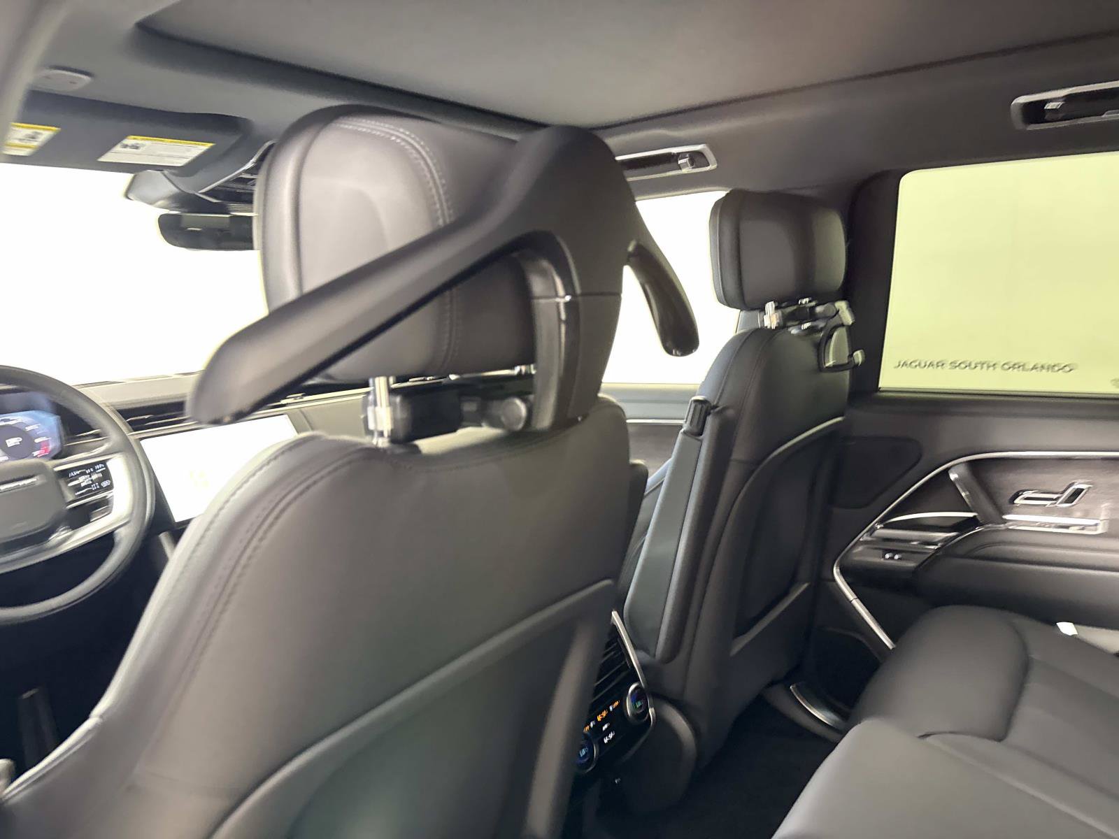 New 2027 Land Rover Range Rover SE AWD/4WD image 17
